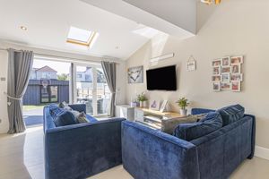 Photo 25- click for photo gallery